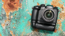 028_FY2017_Panasonic_GH5_upside front